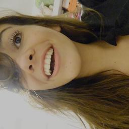 O que faz você feliz? Você feliz o que é que faz? Você faz o que te faz feliz? O que faz você feliz, você que faz.
