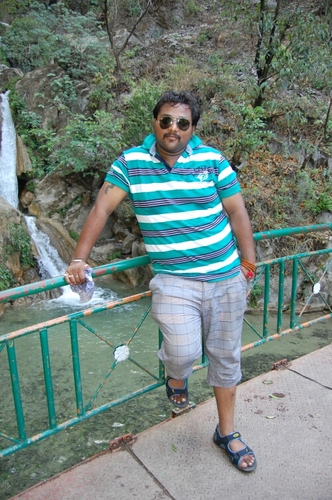 Smart, Gud lukin guy wid lots of attitude......very short tempered......Love who loves me......
Dats it for now......