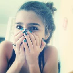 Eii vim flr aki que a Laura e só minha mais de ninguém se mexer cm ela a coiisa foode, tudo que precisar conte cmg Te amoo best / @Maah_Mathias...333