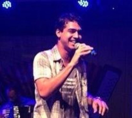 * Cantor *, Bahea desde pequenininho!!