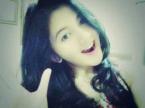rosyarms's profile picture. Ɣªⁿğ baca bio gue ngepens sama gue muaach my pens
