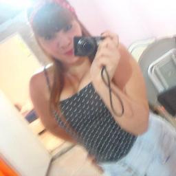 Chica Tonta que busca alguien a quien querer :( http://t.co/ieyUY5qMnR
