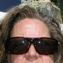 NillaViken's profile picture. Smillas (och tidigare Hampus mfl)  mamma, blomälskare, bokhållare, tågnördsfru + lite till