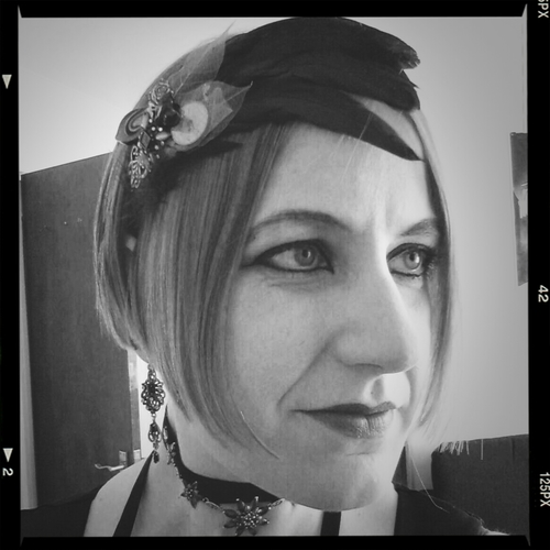 Librarian, numismatist, and museum collections officer. I like books. And coins. And books about coins...