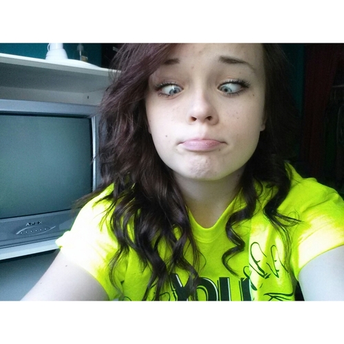 15 years young. Sophomore @Mckay. Amature artist. Music is my everything. Taken 3.