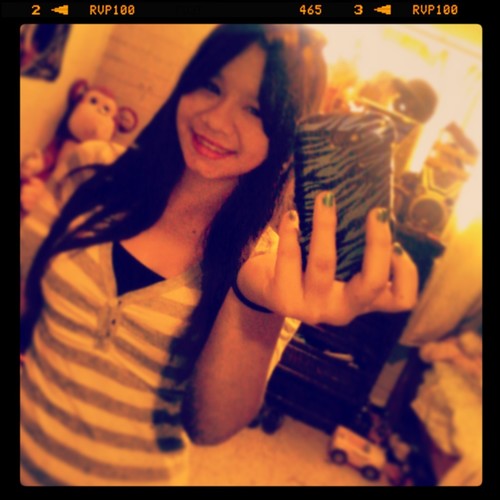 im an eminem & tupac lover ^_^ directioner nialler I LOVE DYLAN O'BRIEN  follow me i follow back but dont follow if yhur gunna unfollow :}