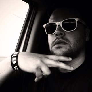 azzawelford's profile picture. Dairy Engineer Extraordinaire. Cleverly disguised as a responsible adult.