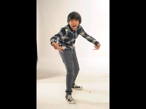 Hallo teman-teman! Kita Fansnya @Iqbaale dari Indonesia  ayo follow kita karena kita bakal bagi-bagi informasi tentang Coboy Junior