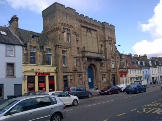 Let's turn Linlithgow's derelict Victoria Hall building into a thriving community asset: the Linlithgow Film Theatre!