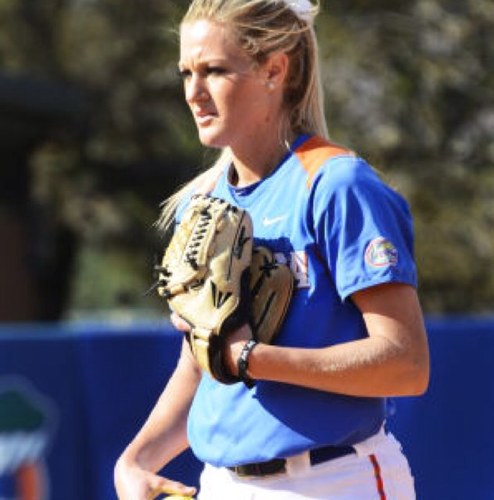 hannah rogers is my idol! I live for the game⚾