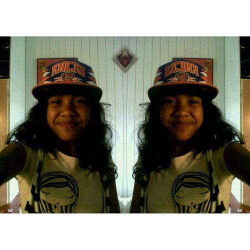 follow me on twitter 'nd keek ashleyyer x surinaams / braziliaans I love  to singing and dancing. 26102001