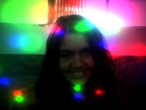 Sou uma : Little Black Star , Selenator e lovatc .
 Amo preto , amo rock , amo rap , amo musica eletronica e amo pop .
 odeio rosa e amo preto mais idai .