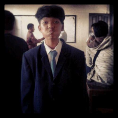 I'm Aief Surya Pratama And I'm Simple.| LINE :lineasp | Saya tidak tau kenapa perubahan terhadap diri saya menjadi drastis.