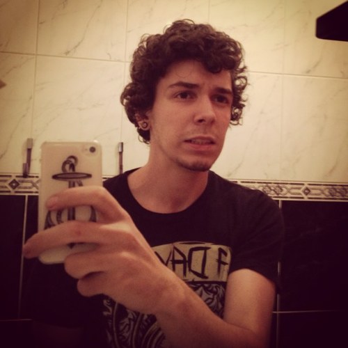 Cuide de quem corre do seu lado e quem te quer bem, essa é a coisa mais pura