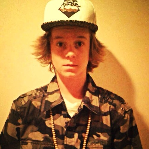 Add moi facebook * Sam Obey Ymcmb * -Now it's over3 Chief Keef3 -Changes3 T.U.P.A.C3