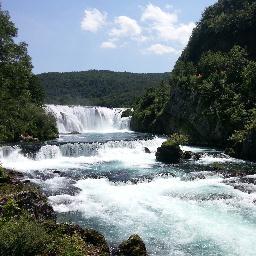 احب السياحة والمغامرات I love tourism and adventure