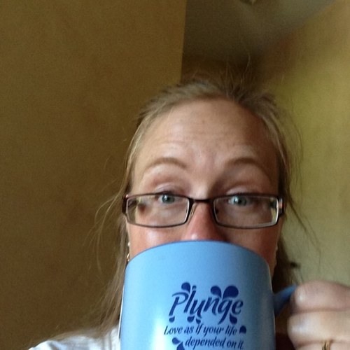 mandysos's profile picture. 