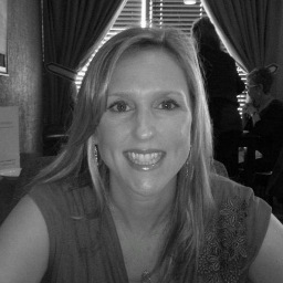 Mum, marketer, horse-lover, dog-lover, runner, wine drinker, Blue Jays fan ⚾️🇬🇧🇨🇦