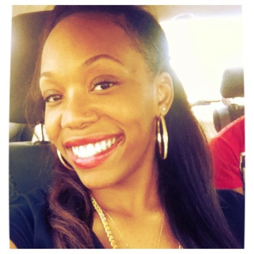 #teamhubradio, 5'1 with a big Heart and A chill personality!!!