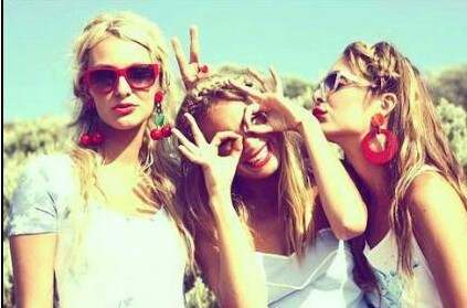 Chicas Twitteras unidas por diversion nos gusta todo hablamos de todo y vivimos la vida dia a dia!!