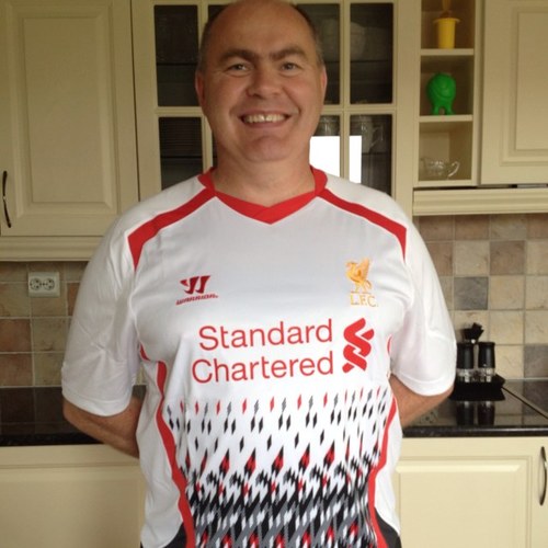 Sportsansvarlig Tidens Krav. Elsker Liverpool og McFlurry.