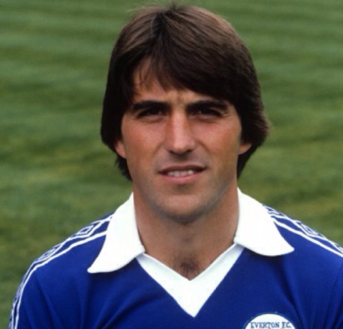 RichieJ2's profile picture. I have moved to a new account @FatLatchEFC. Cya there people.