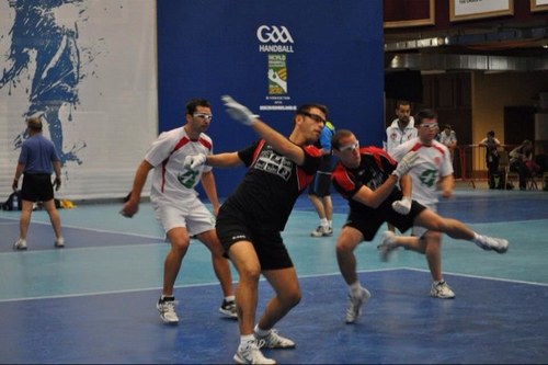 One Wall Club in Belgium. Training / Coaching Webstore (gloves, balls, t-shirts, eyeguards) Killshotclub@gmail.com Facebook: One Wall Killshot Club