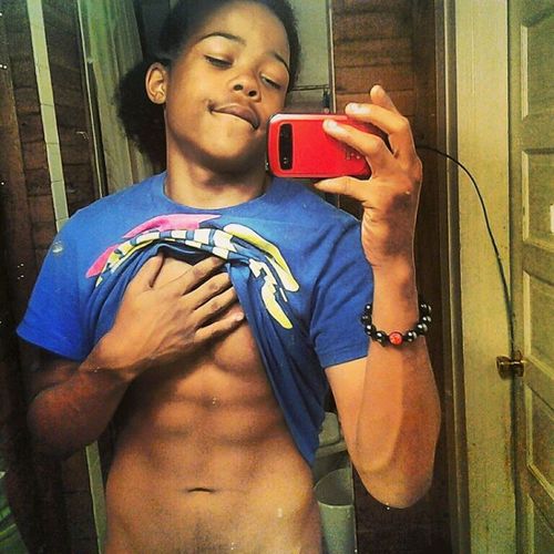 F_^°©k ah Bio!.jhsst khnow iimmh ah younqq boss b_^t©h kheepin iiht Trill wiit mii BabyG
