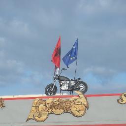Moto boys, market & servis,