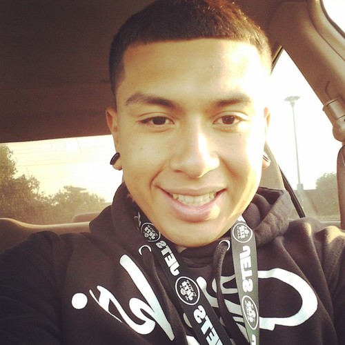 @MamaaSuziee_ --- Her(: I Love My Best Friend @DeeInfluence ;3 Facebook http://t.co/rfhvsLJ6