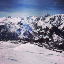 Im a private/ freelance chef for hire,working in the yacht industry for the summer,and in trios valley france by winter working in luxury chalets.