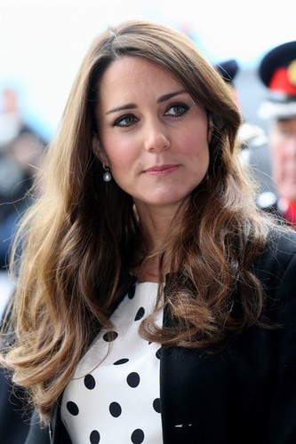 Copiare lo stile di Kate Middleton, le marche dei vestiti che indossa e consigli di stile.