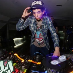 djtopdollardnb's profile picture. DJ TOP DOLLA - OWNER OF REWIRED BEATZ - RELEASES ON SUBWAY SOUNDZ, SMOKESCREEN & REWIRED BEATZ