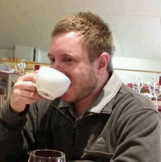 FransMarx's profile picture. Plattelander met 'n smaak vir goeie musiek, kos, geselskap en wyn!