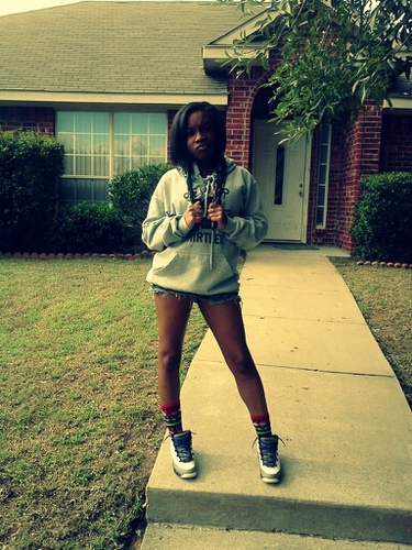 ; they call me Zoee ' Ladyfwfb  ; but Follow Me (: