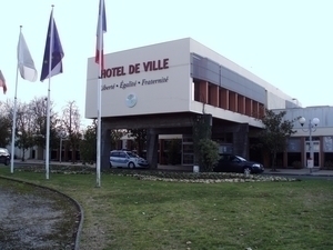 NICO_de_CarbonB's profile picture. Animateur Satirique des municipales de Carbon-Blanc et de la Madrellie