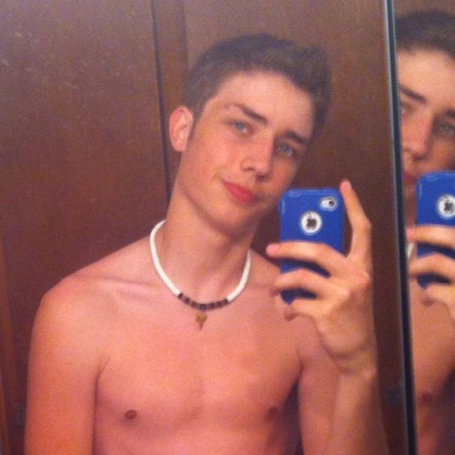 SebringDakota's profile picture. 