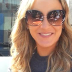 twitter criado para divulgar o trabalho da canttora Claudia Leitte, e para divulgar votações a qual ela concorre!