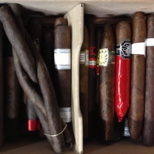 Cigar reviews, unsolicited points of view. #Stogie