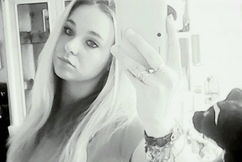 /´´drukkopdiefollowknopp´´-TrotseAmsterdammer-''liefstee&
enigstezusjee
@xPrincess_Shiit ♡♥