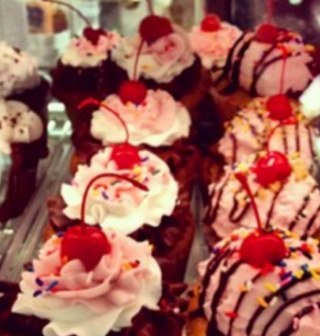 add me on facebook Tosha Cakelady. & Visit my bakery Located @1433 E. Fort Ave. 21230, 443-708-1349 Now serving Hand dipped ice cream, Italian ice