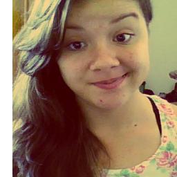 Sô minera uaai :) 14 aninhos ;s Deus,libriana,chocolate,amigos,festa,sabado.
Cada qual com seu defeito ;)