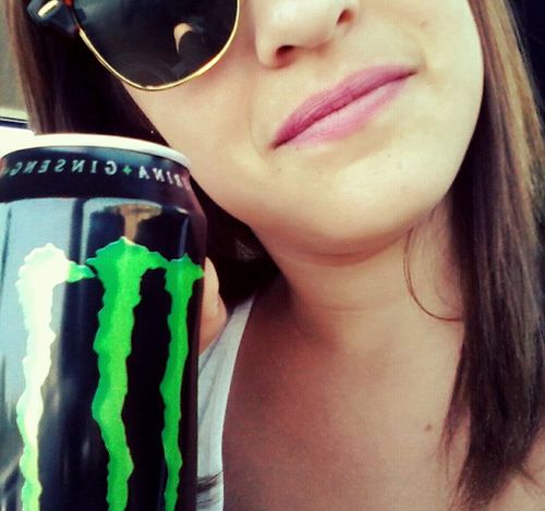 CaroSayDe's profile picture. la vida no es esperar a que pase la tormenta es aprender a bailar bajo la lluvia