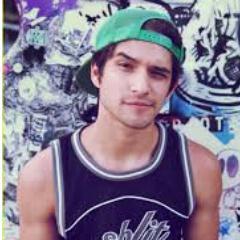 EmmettSykesLO's profile picture. Sky is my bff, I'm a hunter for your heart || Single||