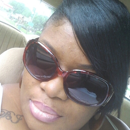 MakesItRayne's profile picture. Unique. Quirky. Mother. Friend.
S/O.
Never fake nor phony. 
Tactful and Honest.
#1000%