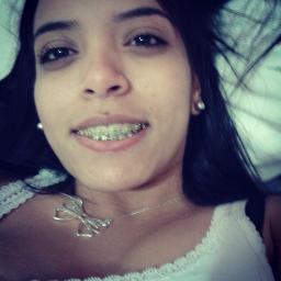 A quem ama sem limites
Insta: karlacarolinee sigo todos de volta. Whats: (11) 9809-0867 ;)