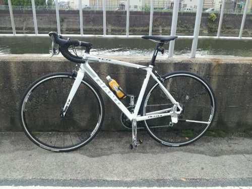 2012/04/02　心筋梗塞で心肺停止になるが奇跡的に復活！　体力作りと心肺機能向上のために、ランニングと自転車での通勤及び禁煙を続けながら　台湾旅行にはまりつつ　レザークラフトやバイク（FJ１２００）車（スマート）あらゆる興味のわくものに　手を出す　アラフォーです
＃＃凍結されてます解除後フォロー出させて頂きます