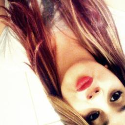 Gisele Gomes , comprometida , legalizo , cabelo loiro vermelho castanho , :D