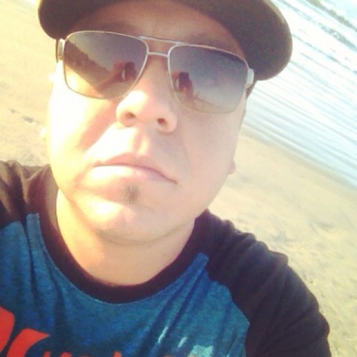 EL CHOLO OFFICIAL TWITTER 
http://t.co/P3N2JaIE