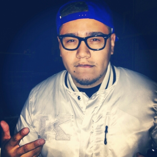 CHICAGO part of the @8tivlabs @247hh @midcmedia team. Hip-Hop beat maker and music marketing major! GRINDING! lets BUILD!
https://t.co/Po6KHTbbxz